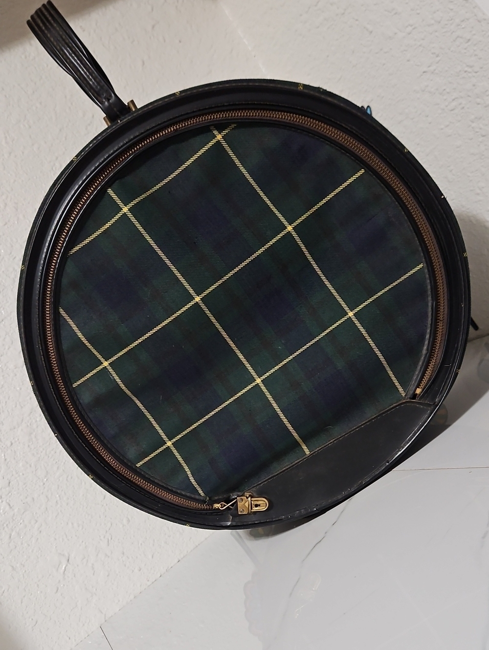 Vintage Black Watch Plaid Round Hat Box 15.5" Travel Case Atlantic Products Tren